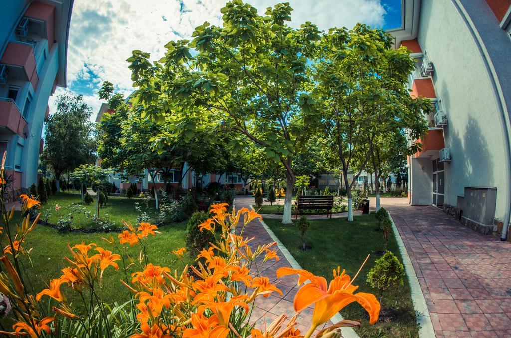 Sunny Fort Apartments Slăntjev Brjag Exteriör bild