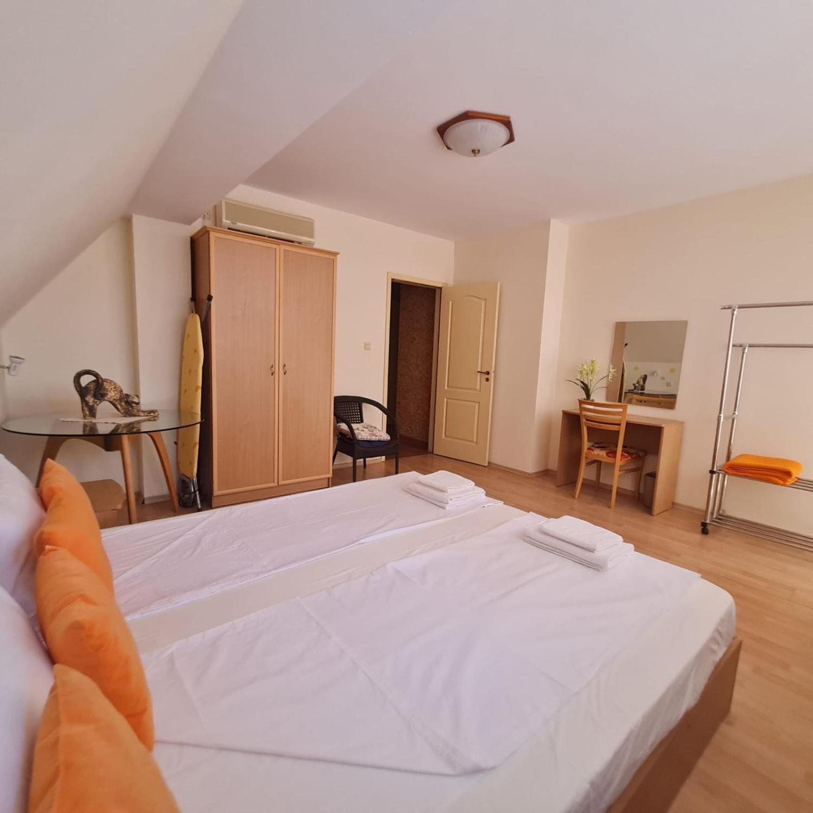 Sunny Fort Apartments Slăntjev Brjag Exteriör bild
