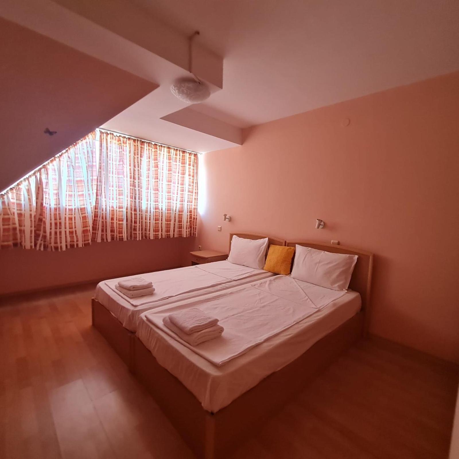 Sunny Fort Apartments Slăntjev Brjag Exteriör bild
