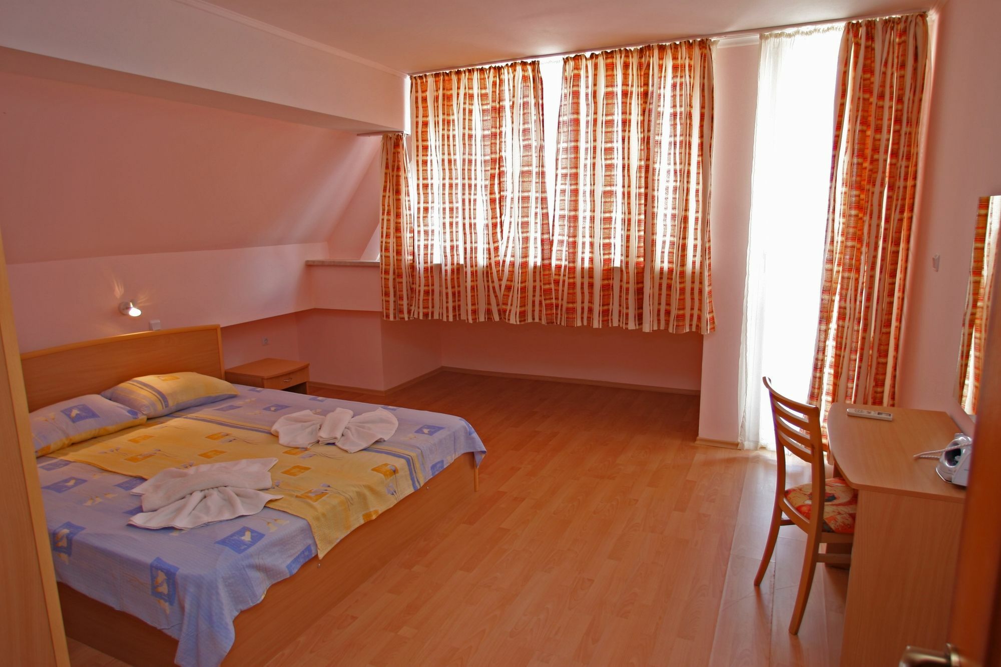 Sunny Fort Apartments Slăntjev Brjag Exteriör bild
