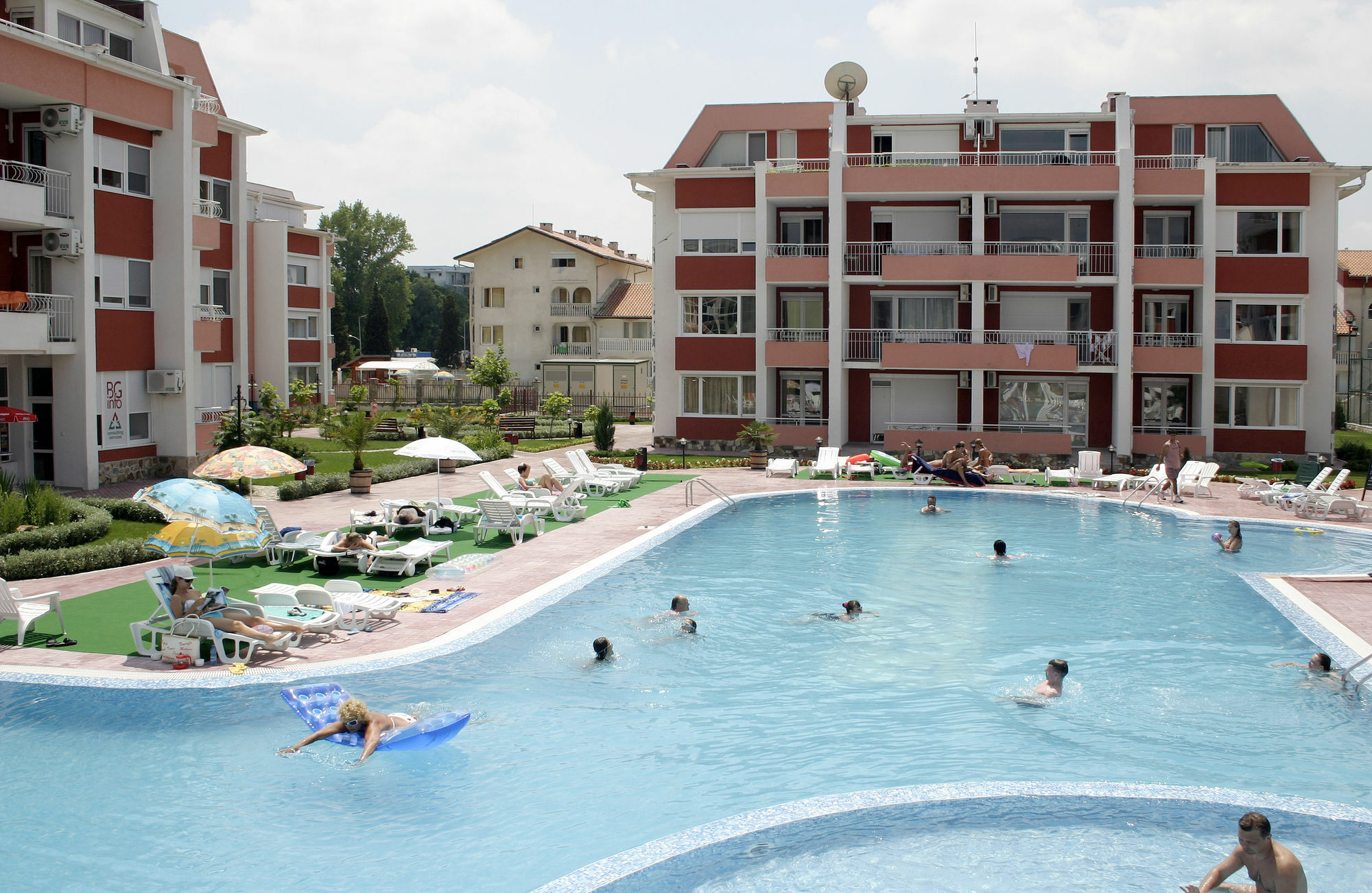 Sunny Fort Apartments Slăntjev Brjag Exteriör bild